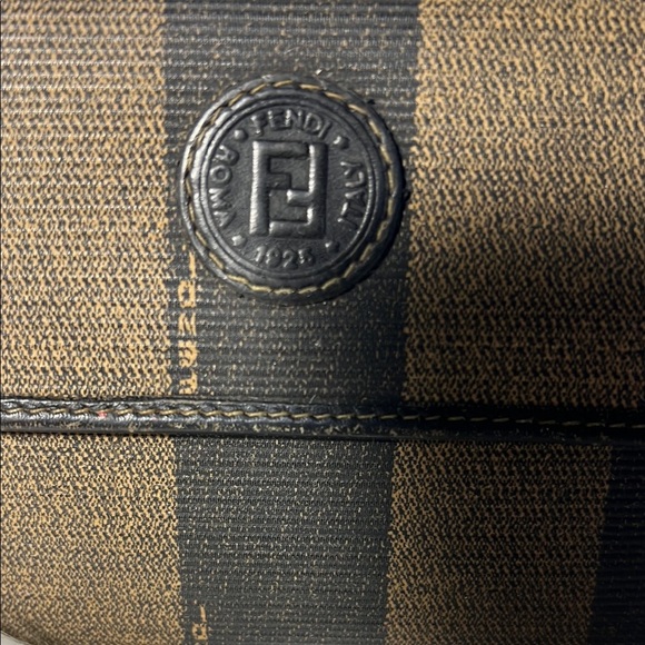 Very Nice Fendi Pequin Flap Compact Wallet. P44 - Picture 3 of 15